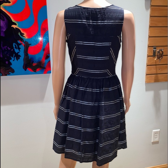 *GUESS* Dress - Picture 7 of 7